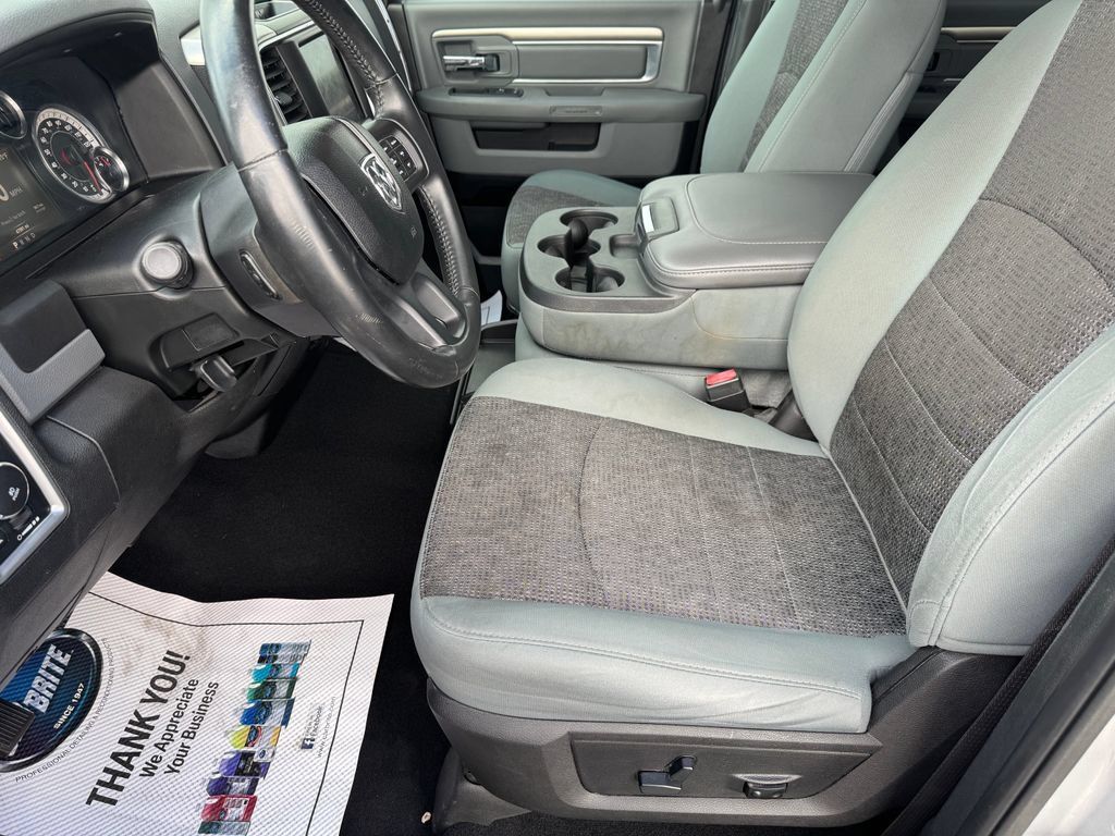 Used 2019 RAM 1500 Big Horn AWD/4WD image 18