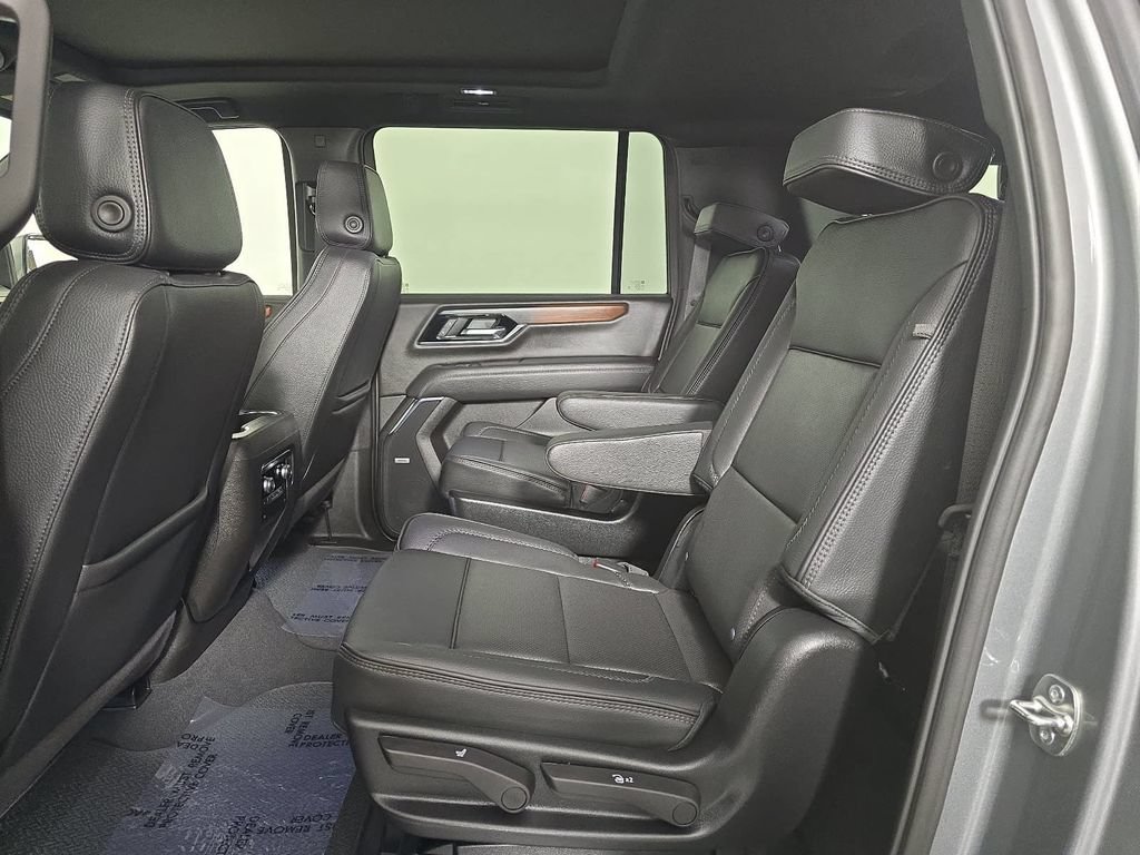 Used 2026 GMC Yukon XL Denali AWD/4WD image 10