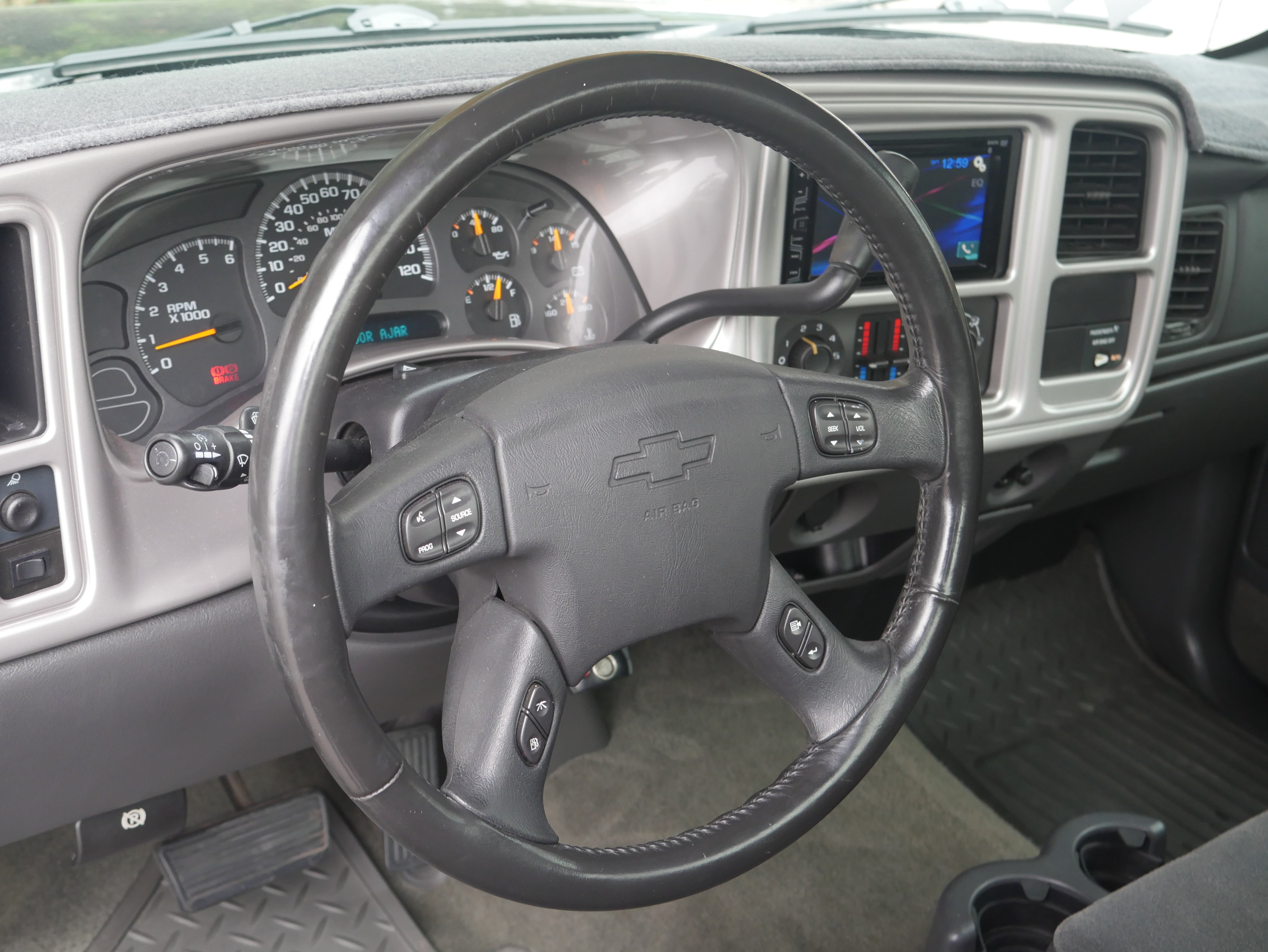 Used 2003 Chevrolet Silverado 1500 LS RWD image 6