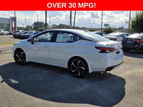 New 2025 Nissan Versa SR w/ Trunk Package FWD image 5