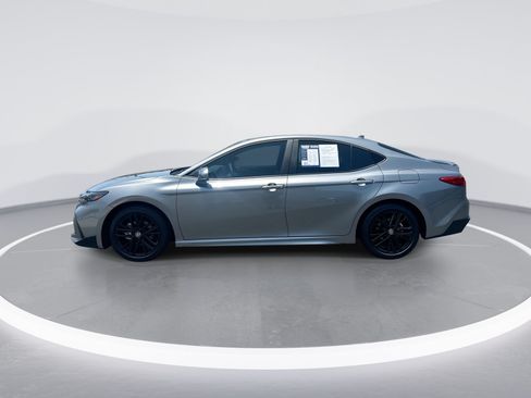 Used 2026 Toyota Camry SE FWD image 6