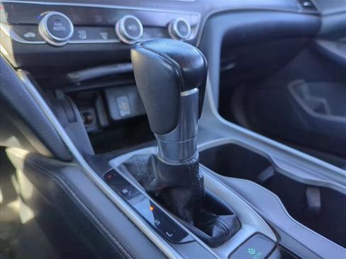 Used 2019 Honda Accord EX-L image 11