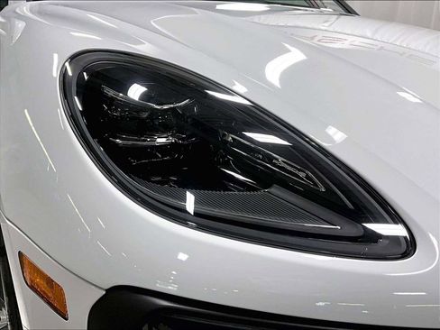 New 2026 Porsche Macan S AWD/4WD image 12