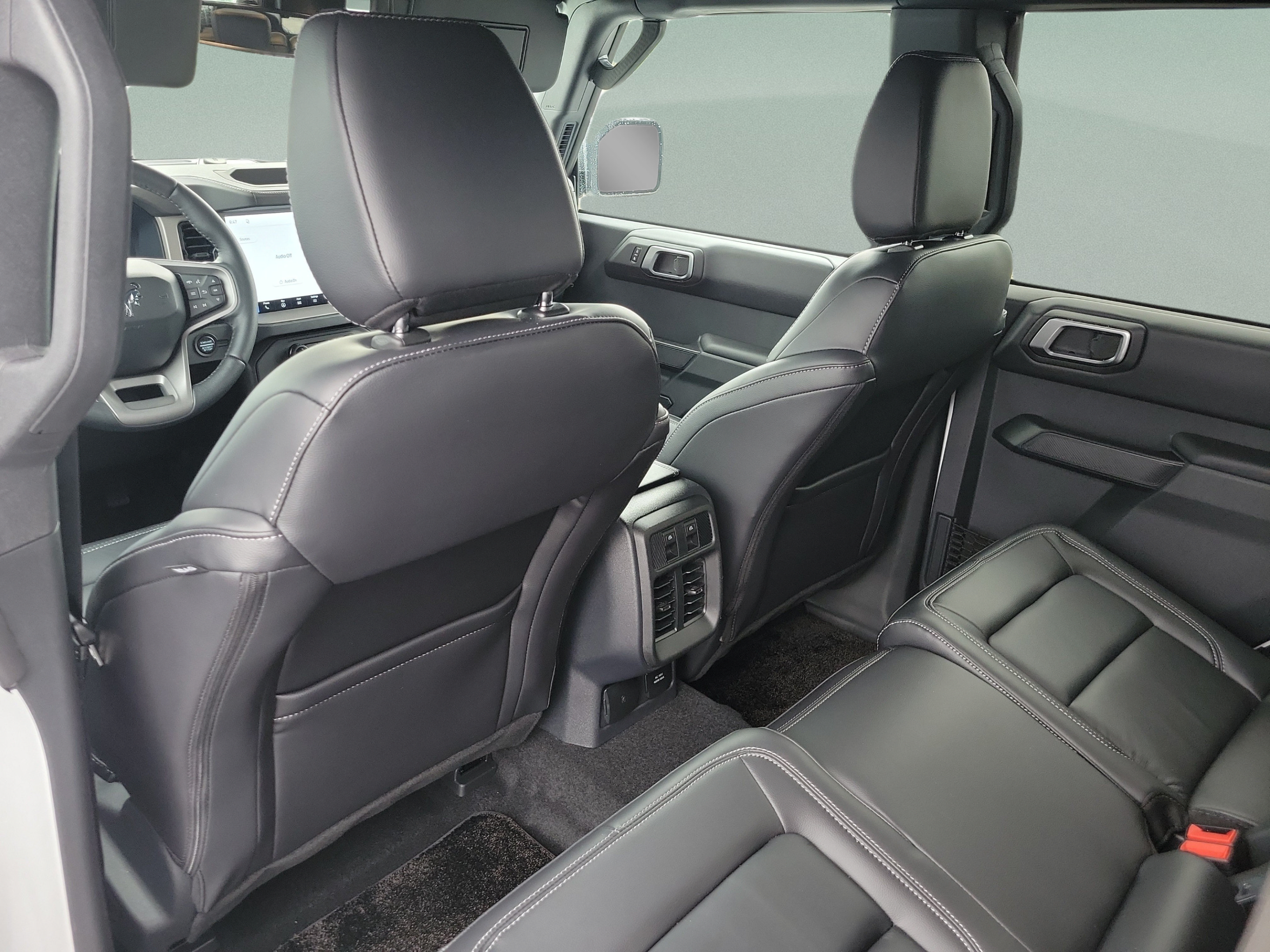 Used 2026 Ford Bronco Outer Banks AWD/4WD image 9