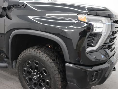 Used 2024 Chevrolet Silverado 2500 LTZ w/ LTZ Plus Package AWD/4WD image 28