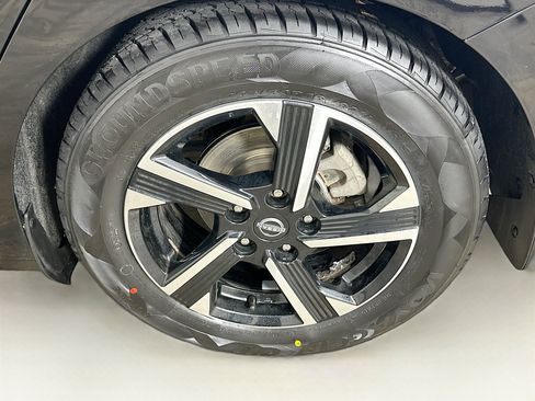 Used 2024 Nissan Sentra SV w/ All-Weather Package FWD image 11