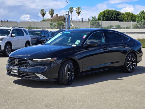 Certified 2025 Honda Accord Touring image 3