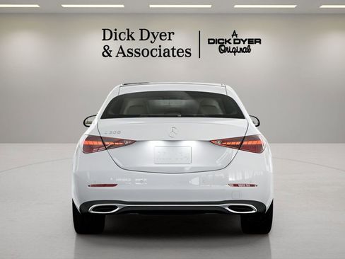 Used 2025 Mercedes-Benz C 300 Sedan image 14