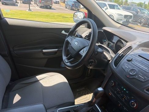 Used 2017 Ford Escape SE FWD image 20