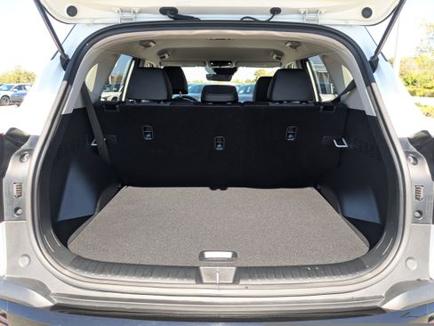 Used 2025 Kia Seltos S image 14