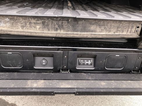 Used 2024 GMC Sierra 2500 Denali Ultimate image 29