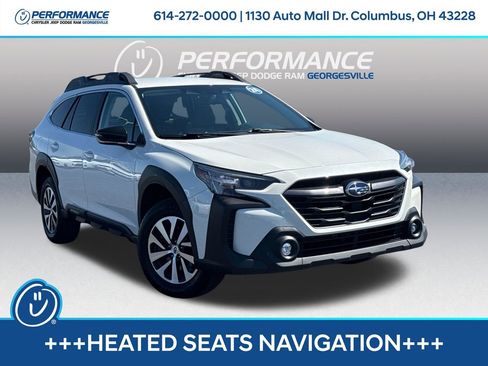 Used 2024 Subaru Outback Premium AWD/4WD image 1