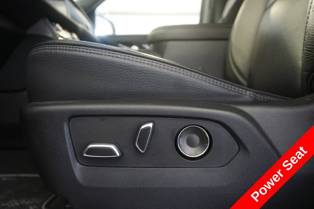 Used 2024 GMC Yukon Denali AWD/4WD image 7