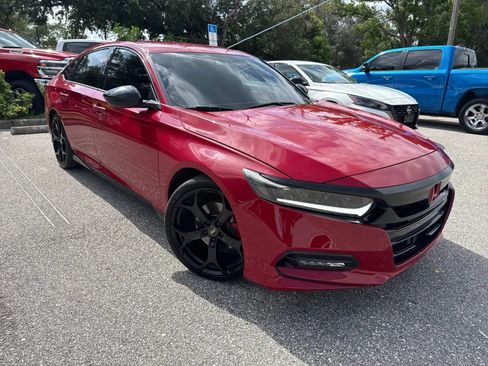 Used 2018 Honda Accord Sport image 5