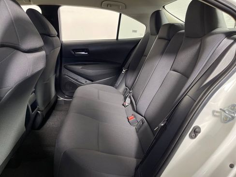 Used 2021 Toyota Corolla LE image 13