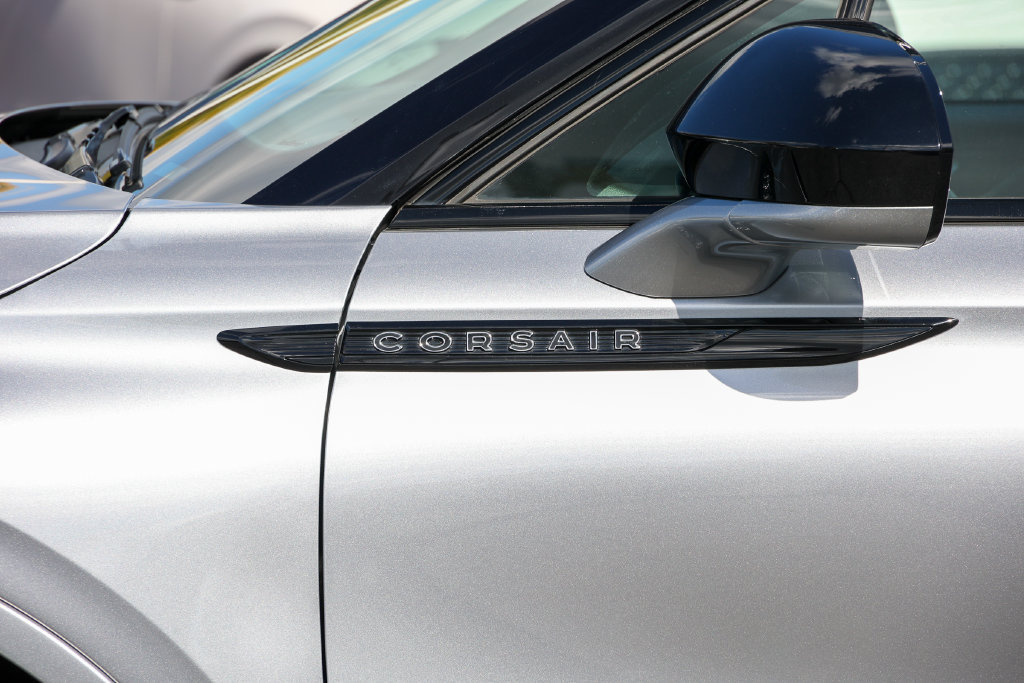 Certified 2024 Lincoln Corsair Reserve w/ Jet Appearance Package AWD/4WD image 24