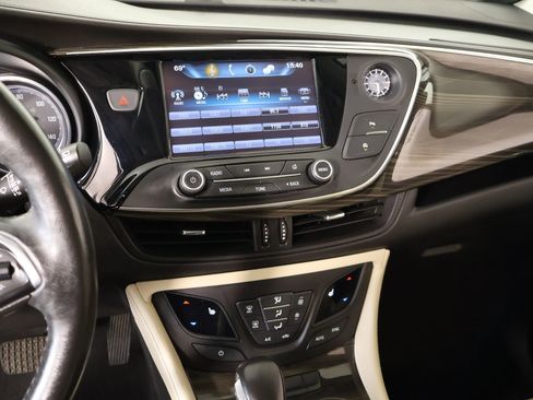 Used 2019 Buick Envision Essence image 5