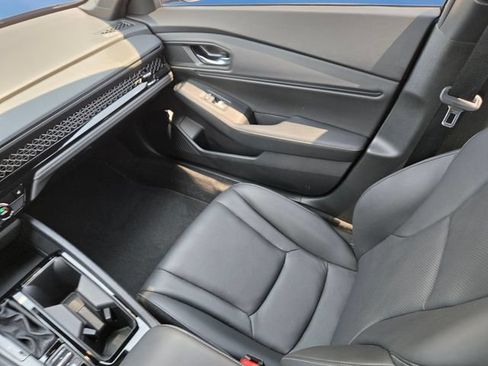Used 2024 Honda Accord Sport image 19