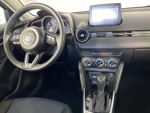 Used 2019 Toyota Yaris LE FWD image 13