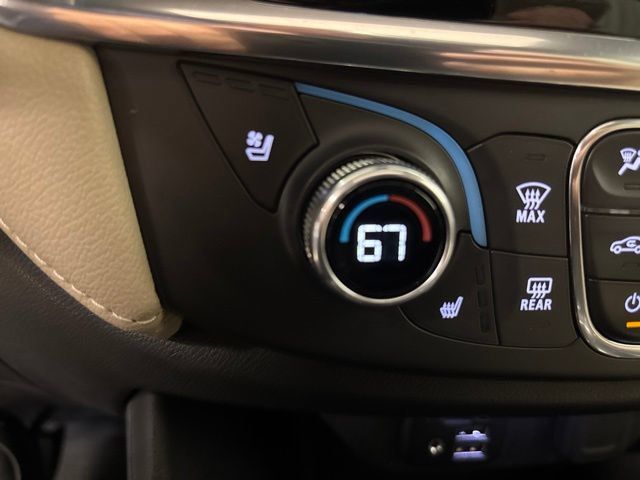 Used 2022 Chevrolet Traverse Premier AWD/4WD image 28
