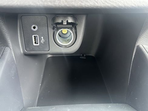 Used 2025 Nissan Versa S w/ Trunk Package image 7