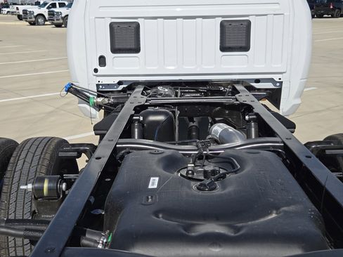 New 2026 RAM 3500 Tradesman w/ Chrome Appearance Group image 21