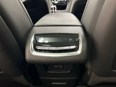Used 2022 Cadillac XT6 Sport AWD/4WD image 27