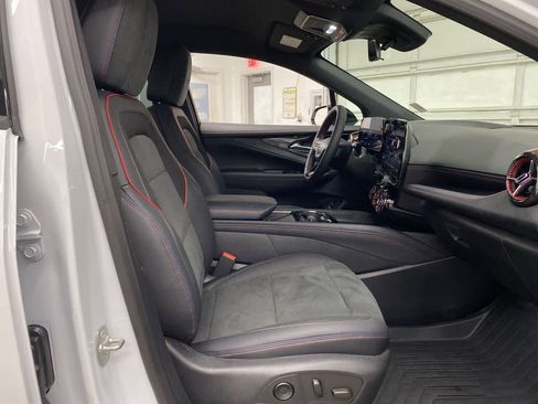 Used 2024 Chevrolet Blazer EV RS image 20