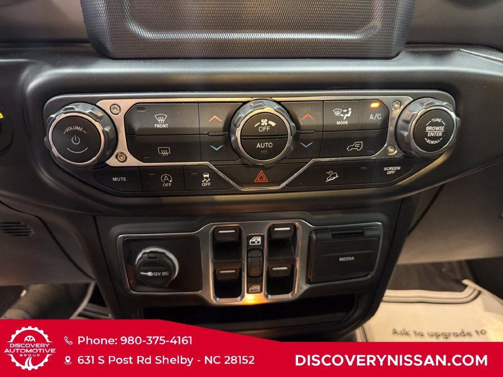 Used 2019 Jeep Wrangler Unlimited Sport S AWD/4WD image 18