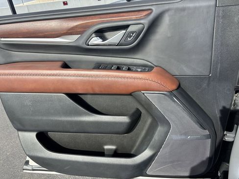 Used 2023 GMC Yukon XL Denali Ultimate image 23