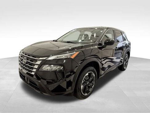 Used 2025 Nissan Rogue SV image 1