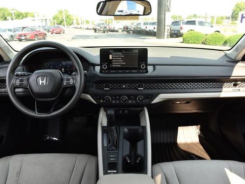 Used 2024 Honda Accord EX image 7