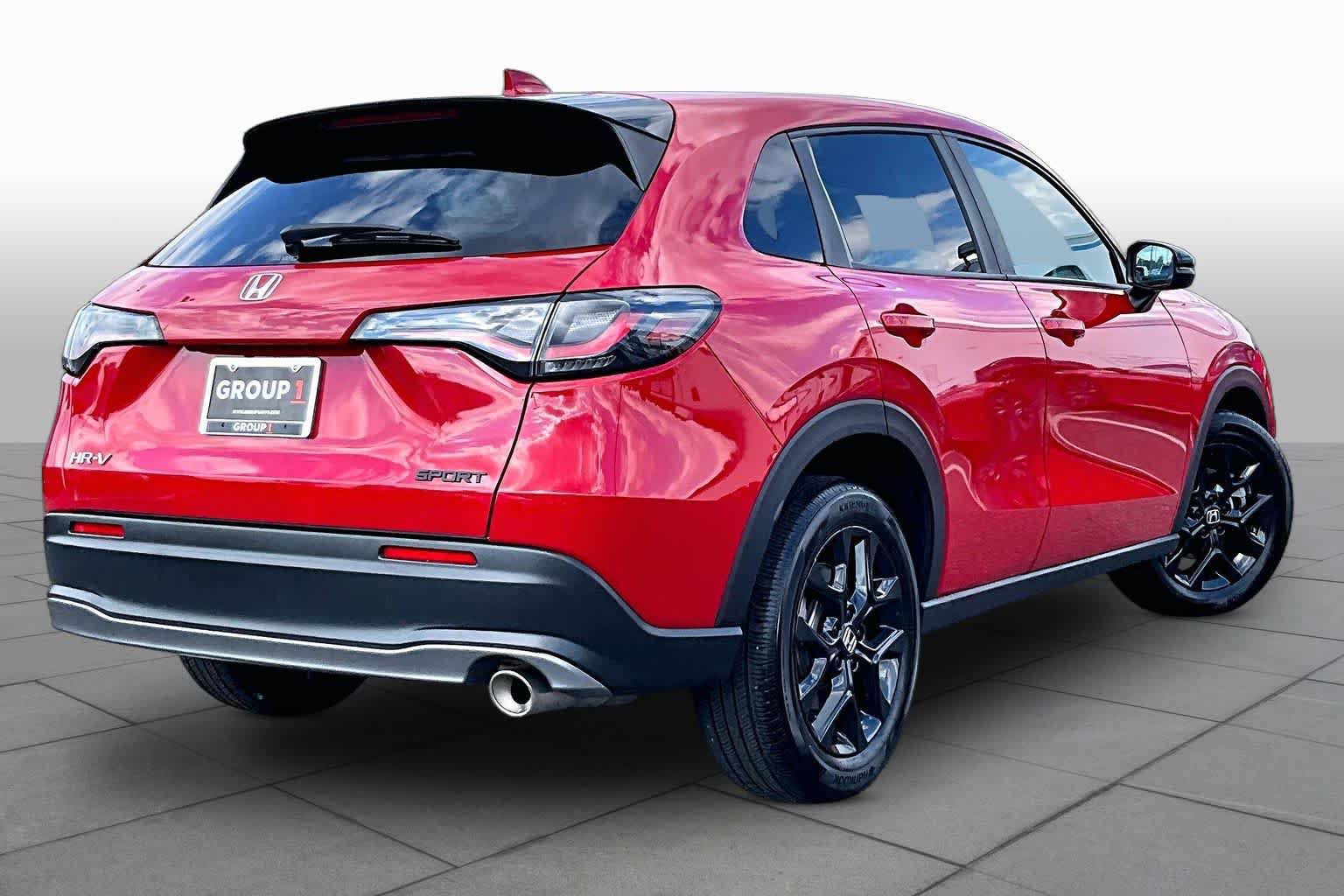 Used 2025 Honda HR-V Sport image 13