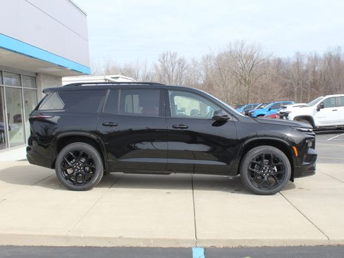 New 2026 Chevrolet Traverse RS image 3