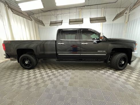 Used 2018 Chevrolet Silverado 3500 LTZ w/ Duramax Plus Package AWD/4WD image 8