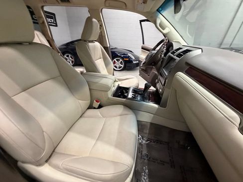 Used 2017 Lexus GX 460 Premium AWD/4WD image 35