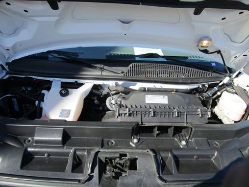 Used 2021 Chevrolet Express 2500 LT w/ LT Preferred Equipment Group image 9