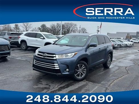 Used 2019 Toyota Highlander XLE image 1