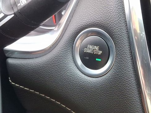 Used 2023 Chevrolet Traverse Premier image 25