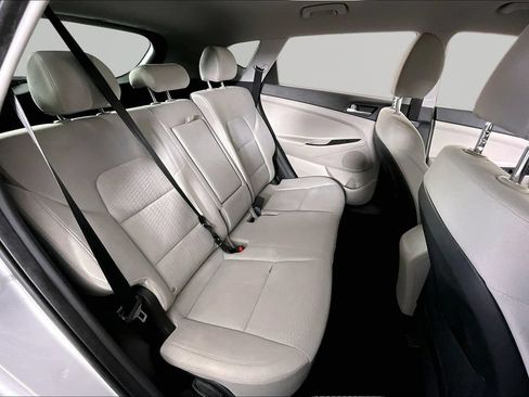 Used 2019 Hyundai Tucson Value FWD image 22