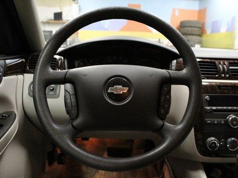 Used 2016 Chevrolet Impala Limited LS image 19