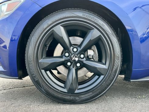 Used 2015 Ford Mustang Coupe w/ Equipment Group 051A image 24