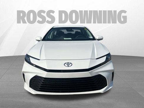 Used 2025 Toyota Camry LE image 2