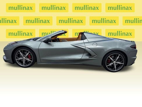 Used 2022 Chevrolet Corvette Stingray Premium Conv w/ Z51 Performance Package RWD image 8