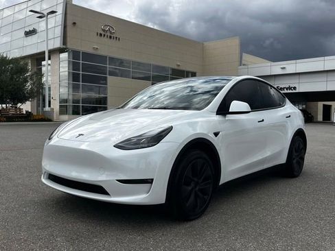 Used 2021 Tesla Model Y Long Range AWD/4WD image 38