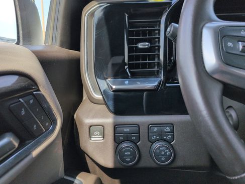 Certified 2023 Chevrolet Silverado 1500 LTZ w/ LTZ Convenience Package II AWD/4WD image 18