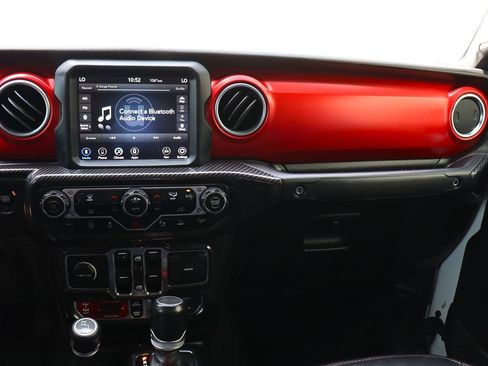 Used 2021 Jeep Gladiator Rubicon AWD/4WD image 49