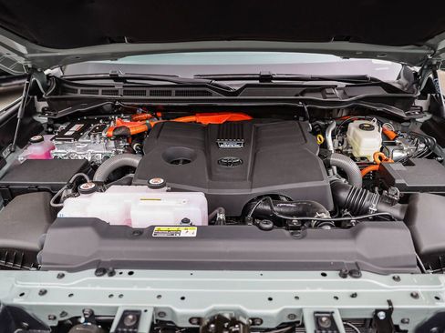 New 2026 Toyota Tundra Limited image 26