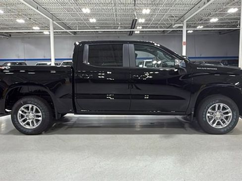 New 2025 Chevrolet Silverado 1500 LT w/ Convenience Package II image 17