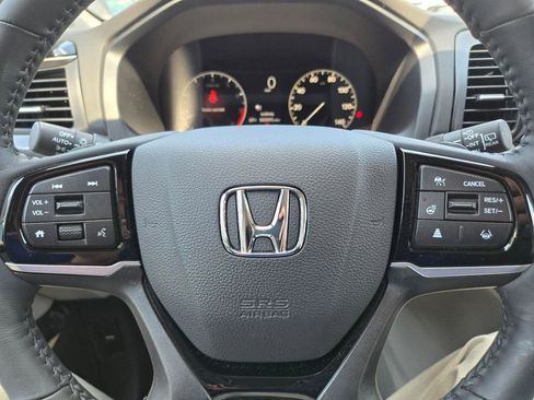 Used 2026 Honda Odyssey Elite image 9